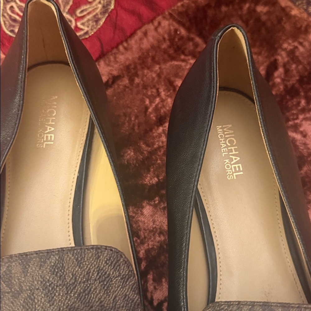 Michael Kors Black and Brown Signature Loafers - Picture 3 of 8